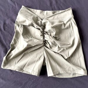 Yeoreo Scrunch Shorts